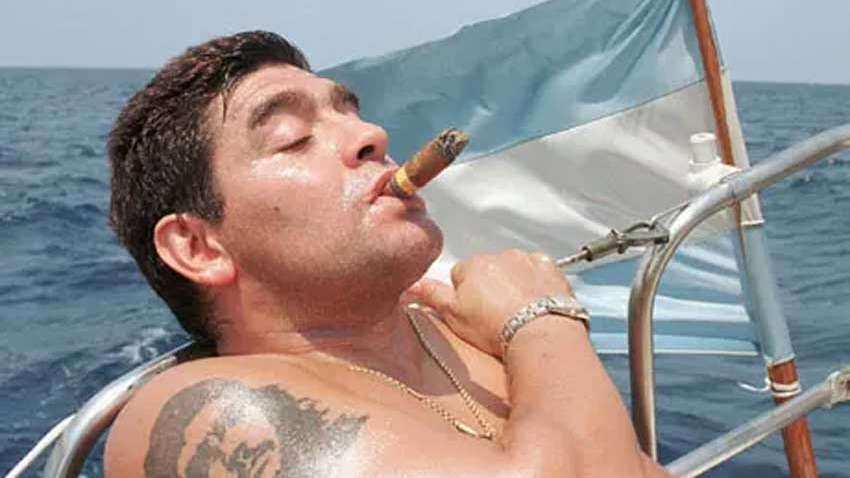 Diego Maradona dead at 60; Argentine soccer genius saw heaven and hell Diego Maradona dead at 60; Argentine soccer genius saw heaven and hell