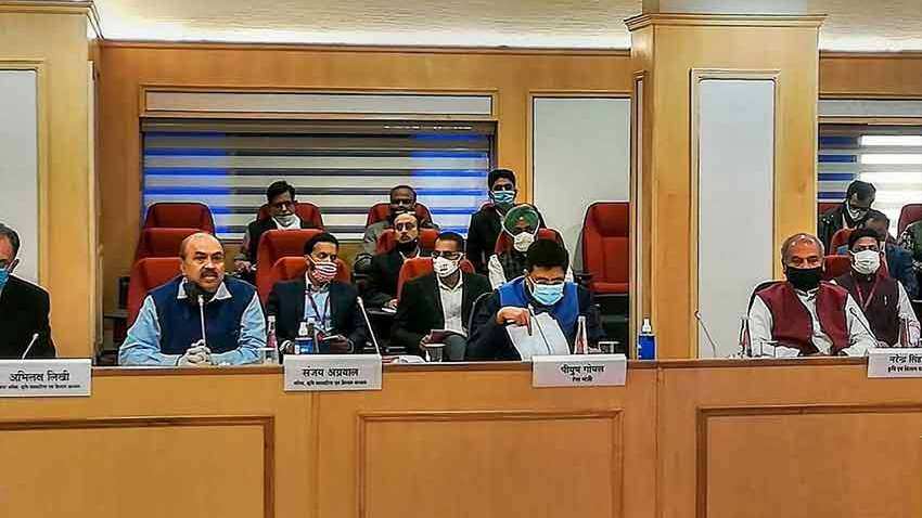 Farmers protest in Delhi today: Specific issues should be flagged; Govt ready to look into them, says Minister Tomar Farmers protest in Delhi today: Specific issues should be flagged; Govt ready to look into them, says Minister Tomar