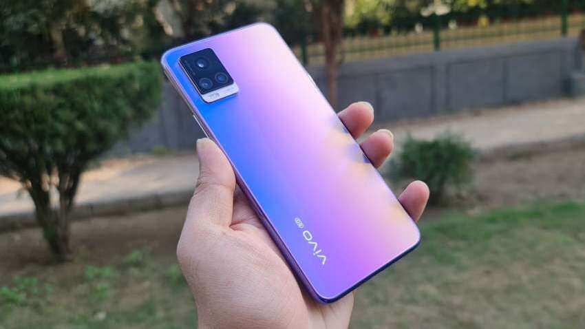 Vivo V20 Pro review: Hard to take your eyes off this one 