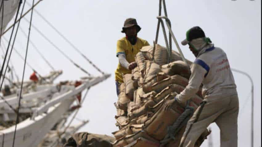 UltraTech Cement Share price soars 6% II Speeding on organic expansion, HDFC Sec says BUY - target price Rs 5670 UltraTech Cement Share price soars 6% II Speeding on organic expansion, HDFC Sec says BUY - target price Rs 5670