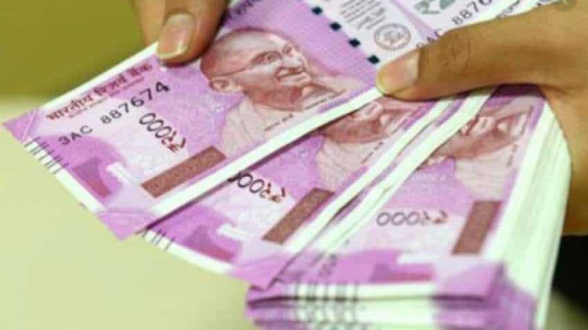 When will EPFO credit interest: Money will likely be in EPF account before this date; know balance this way When will EPFO credit interest: Money will likely be in EPF account before this date; know balance this way