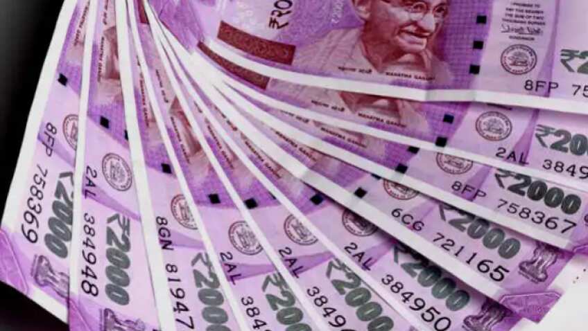 Rupee surges 9 paise to 73.33 against US dollar in early trade