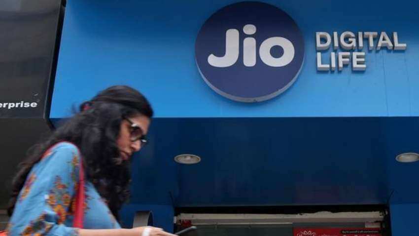 Reliance Jio Voice Calls Free: Now, call anywhere in India without paying any charges 