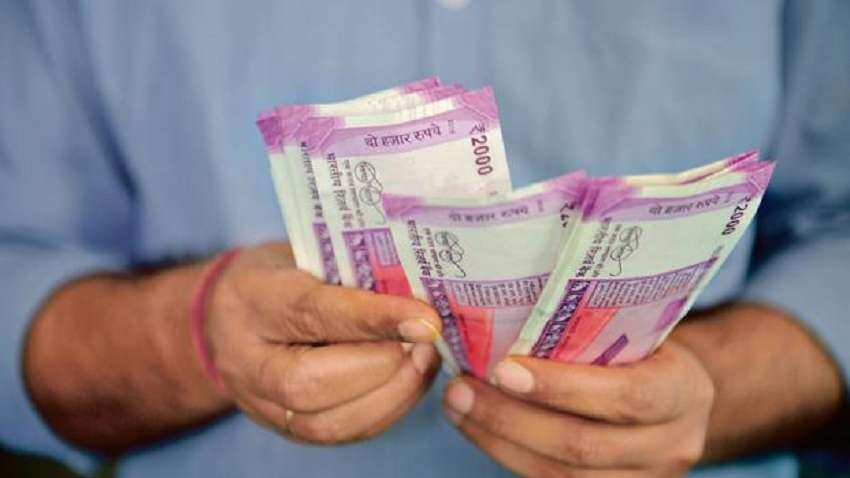 Rupee rises 7 paise to close at 73.24 a dollar