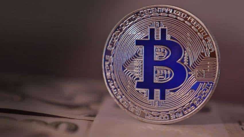 Bitcoin hits one-week low as rising U.S. yields dent rally Bitcoin hits one-week low as rising U.S. yields dent rally