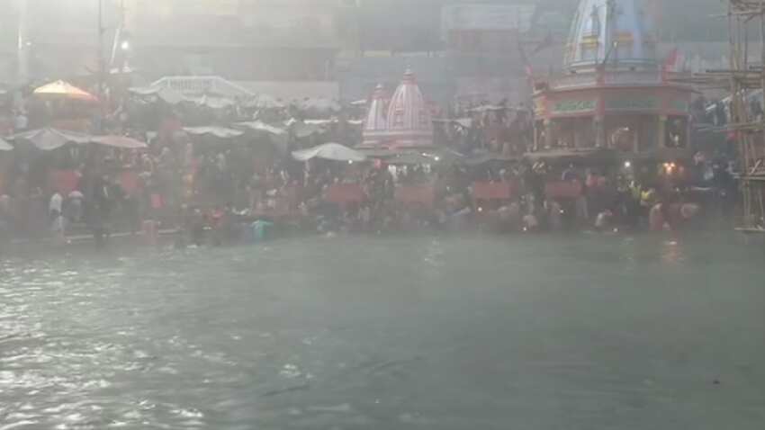 Kumbh Mela 2021 First Of 9 Ganga Snan Today Devotees Take Dip In Holy River In Haridwar Zee 