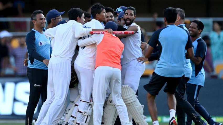 India vs Australia Brisbane Test: From PM Modi, Anand Mahindra, Virat Kohli, Sachin Tendulkar, Virender Sehwag, Mohammed Shami, Shikhar Dhawan to Sundar Pichai, a standing ovation for India's wounded warriors India vs Australia Brisbane Test: From PM Modi, Anand Mahindra, Virat Kohli, Sachin Tendulkar, Virender Sehwag, Mohammed Shami, Shikhar Dhawan to Sundar Pichai, a standing ovation for India's wounded warriors