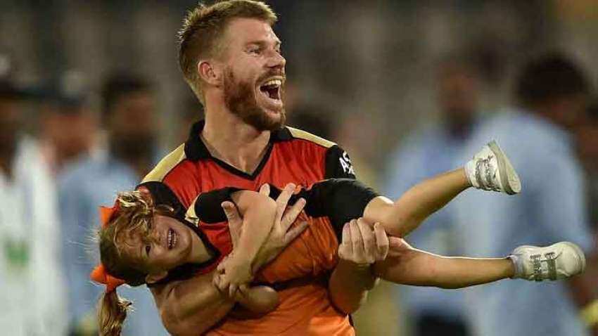 We have one very happy girl here: David Warner&#039;s daughter elated after getting Virat Kohli&#039;s jersey