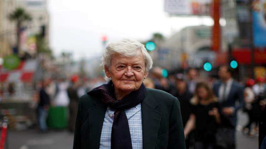 Hal Holbrook, prolific actor who played Twain, dies at 95