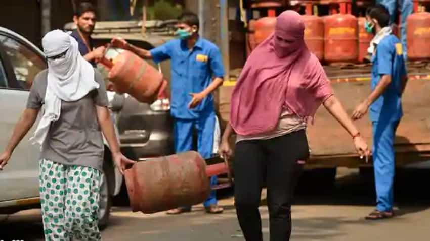 LPG price today: Gas Cylinder rate hiked by Rs 190 in this city | Check full details here LPG price today: Gas Cylinder rate hiked by Rs 190 in this city | Check full details here