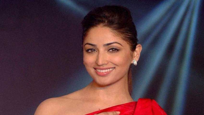 Abhishek Bachchan teams up with Yami Gautam and Nimrat Kaur for 'Dasvi' Abhishek Bachchan teams up with Yami Gautam and Nimrat Kaur for 'Dasvi'