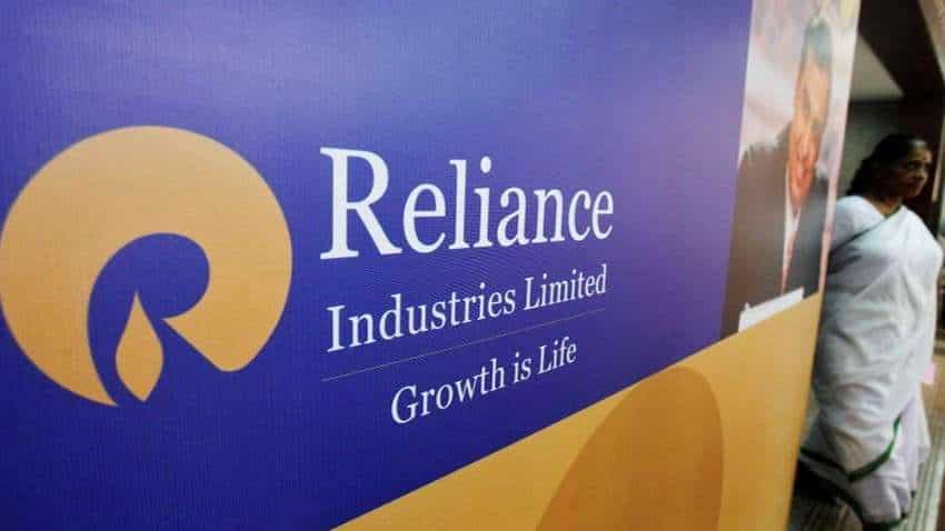 Reliance lifts Sensex, Nifty after five sessions of falls
