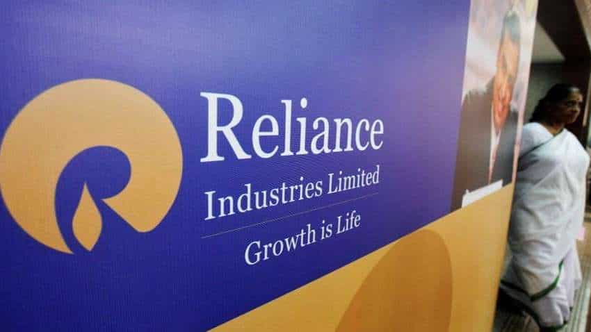 Reliance lifts Sensex, Nifty after five sessions of falls Reliance lifts Sensex, Nifty after five sessions of falls