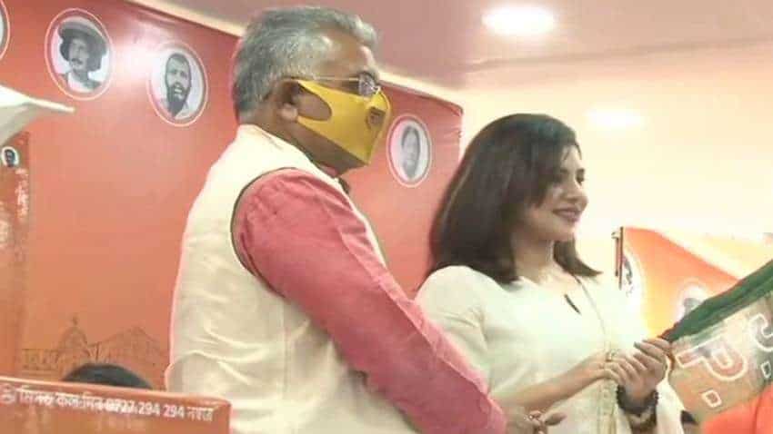 Bengali film actress Payel Sarkar joins BJP Bengali film actress Payel Sarkar joins BJP