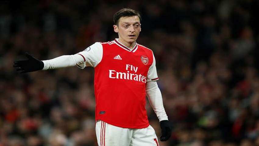 Arsenal and Milan reach Europa League last 16, Napoli and PSV exit Arsenal and Milan reach Europa League last 16, Napoli and PSV exit
