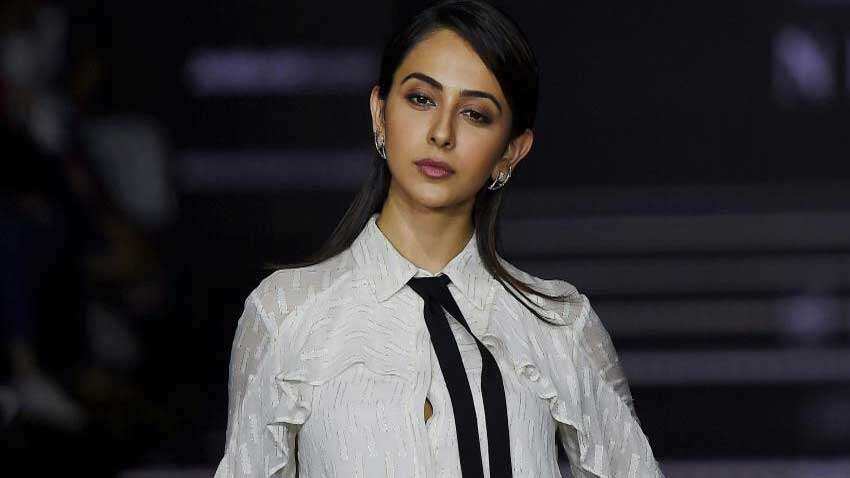 Rakul Preet Singh joins the ''Pawri'' Rakul Preet Singh joins the ''Pawri''