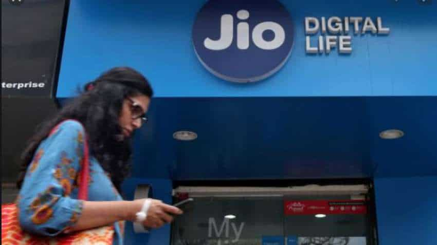 Reliance Jio, Bharti Airtel and Vodafone Idea I The battle rages - check the latest update