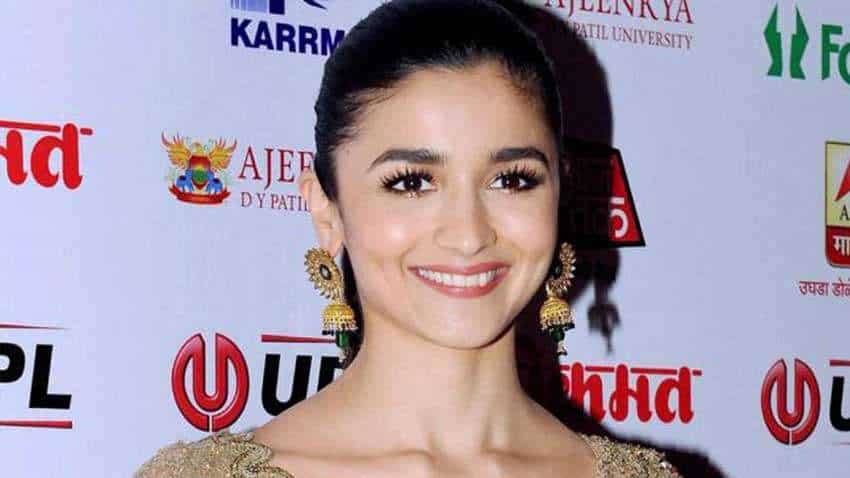 Alia ''thrilled'' to produce Darlings along with Shah Rukh Khan Alia ''thrilled'' to produce Darlings along with Shah Rukh Khan