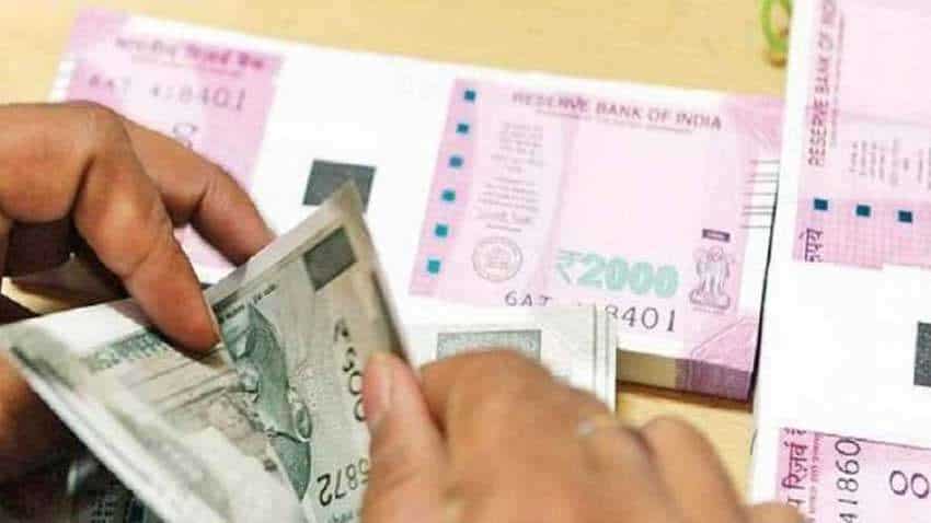 Rupee slumps 27 paise to 72.99 against US dollar in early trade Rupee slumps 27 paise to 72.99 against US dollar in early trade
