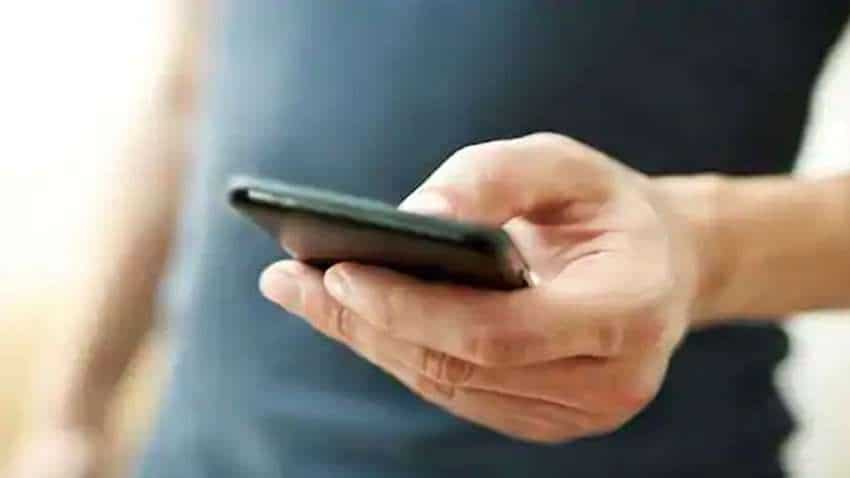 WhatsApp expands voice, video calling to desktop PCs WhatsApp expands voice, video calling to desktop PCs