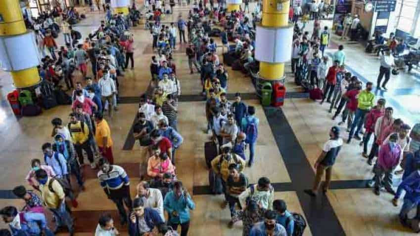 Platform ticket price today: Railways hikes fares from Rs 10 to Rs 30 across network Platform ticket price today: Railways hikes fares from Rs 10 to Rs 30 across network