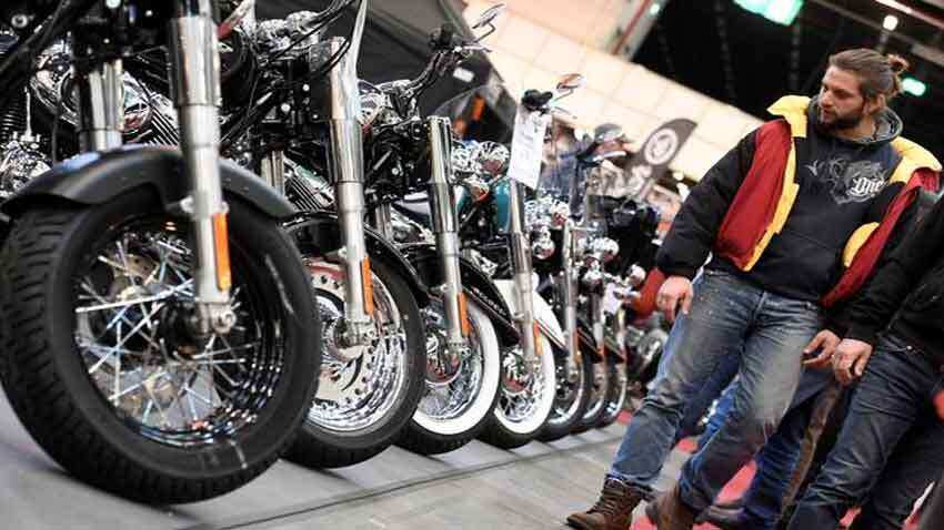 Harley Davidson borrows Detroit&#039;s used-car playbook to pursue younger riders