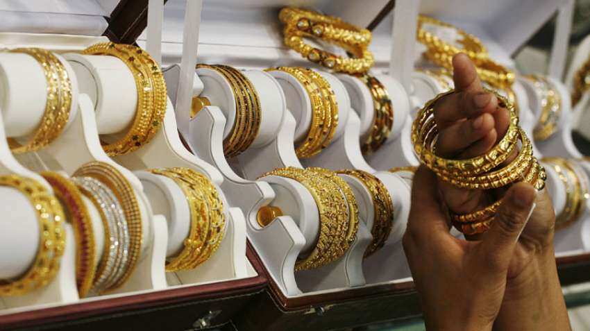 Gold Price Today 15 03 2021 Golden Opportunity For Buyers Yellow Metal Rate Dips Rs 94 Per 10 Gm Zee Business