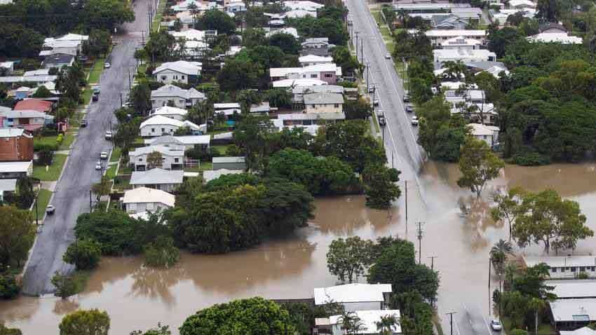 Thousands evacuated in Australia''s worst flooding in almost half a century Thousands evacuated in Australia''s worst flooding in almost half a century