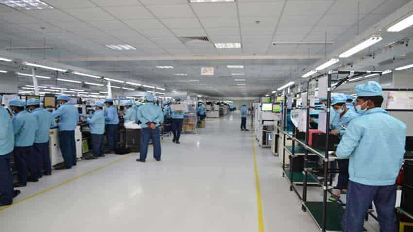 OPPO now manufactures 1 smartphone in 3 seconds in Noida facility