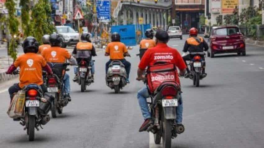 Zomato, Swiggy to stop taking orders from 8:00 pm due night curfew in Maharashtra Zomato, Swiggy to stop taking orders from 8:00 pm due night curfew in Maharashtra