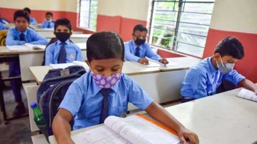 Karnataka School Exam News Today: Students of class one to nine will be MARKED under THIS SCHEME - check all details here Karnataka School Exam News Today: Students of class one to nine will be MARKED under THIS SCHEME - check all details here