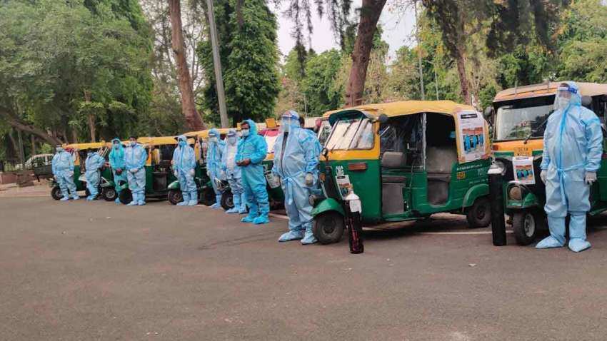 Free Auto Ambulance Service For Covid 19 Patients More Autos Fitted With Oxygen Support To Be Added In This Fleet Today Reach Out On These Numbers Zee Business