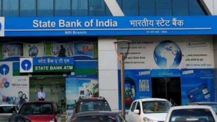 SBI Doorstep Banking: Dial THESE toll-free  numbers or download DSB Mobile App to avail services from home 