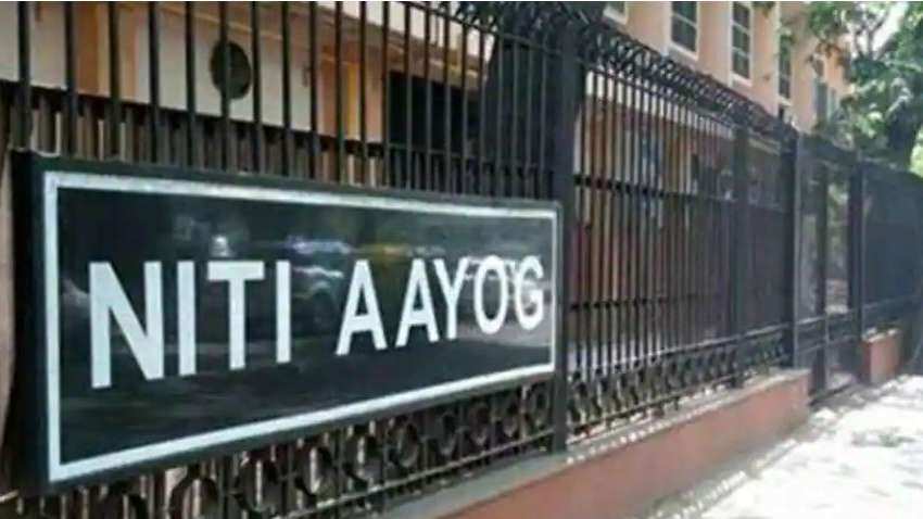BIG DEVELOPMENT on Banks Privatisation - Niti Aayog submits report of PSBs  