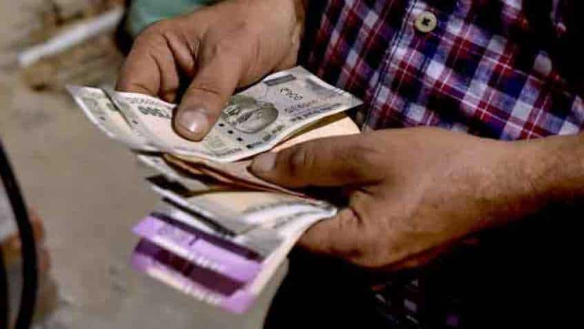 Banks with maximum interest rates on savings account: Park your money in these banks for better returns Banks with maximum interest rates on savings account: Park your money in these banks for better returns