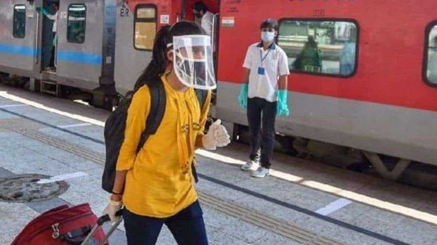 Indian Railways News: 14 Special Trains are here from Western Railway for your convenience - FULL list with names, numbers and frequency Indian Railways News: 14 Special Trains are here from Western Railway for your convenience - FULL list with names, numbers and frequency