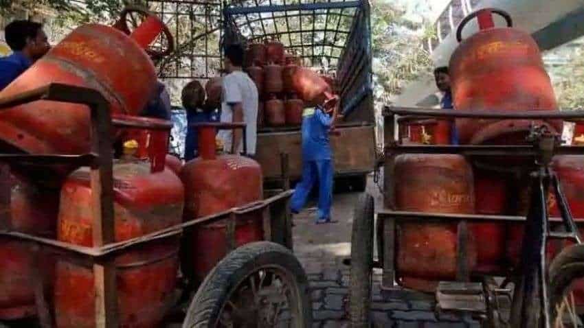 LPG gas cylinder refill booking: Big freedom! Now, you can choose delivery distributor too - Know empowering step by Modi government LPG gas cylinder refill booking: Big freedom! Now, you can choose delivery distributor too - Know empowering step by Modi government