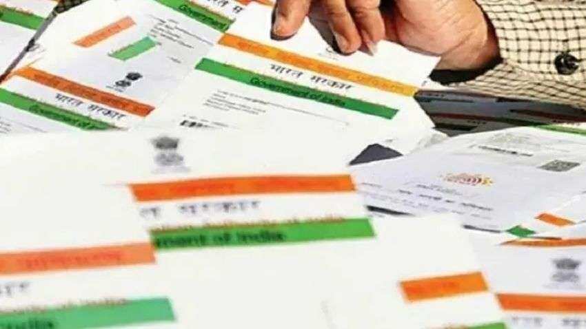 UIDAI ALERT! Paid MORE than THIS AMOUNT for Aadhaar enrolment? Call THIS NUMBER - check charges here