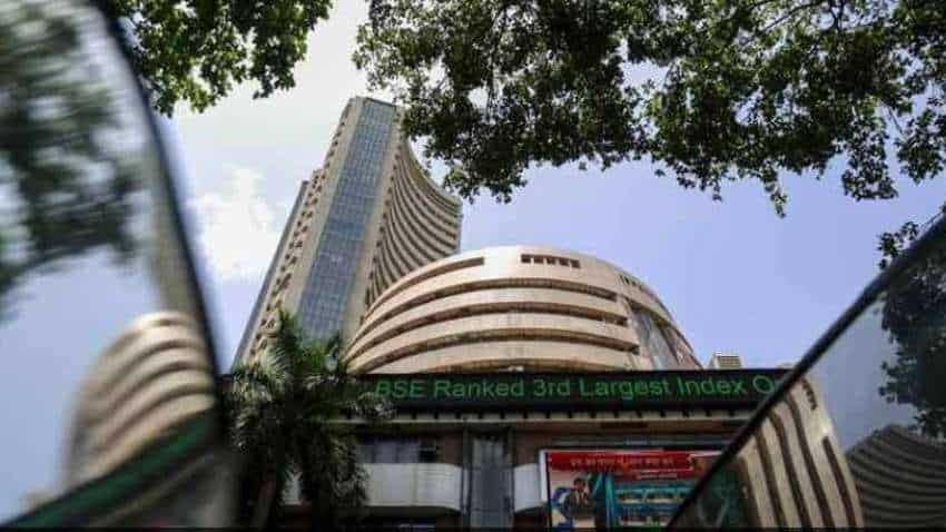 Equity indices languish! Markets extend losses to second day; bank, auto stocks weigh