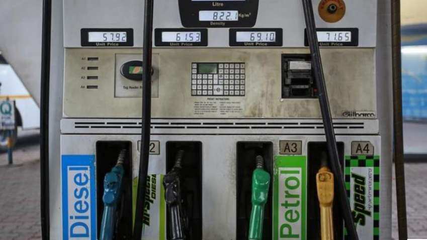 Petrol prices continue its upward march; now cross century-mark in all 4 metros