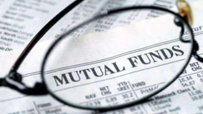 Mutual Fund investments gain popularity among investors amid market uncertainties; 1.2 million new investors in Q1FY22; Rs 9152 cr invested in June via SIP Mutual Fund investments gain popularity among investors amid market uncertainties; 1.2 million new investors in Q1FY22; Rs 9152 cr invested in June via SIP