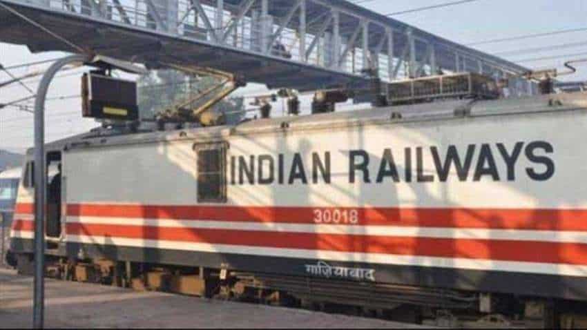 Special Trains Alert! Central Railway introduces Mumbai-Bareilly, Bhusaval-Hazrat Nizamuddin, Sainagar Shirdi-Kalka and Mumbai-Kolhapur trains. Check bookings, timings, stations, halt and other details here 