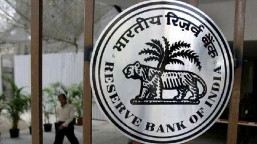 RBI Restriction: Mastercard&#039;s loss may well be Visas&#039; gain 