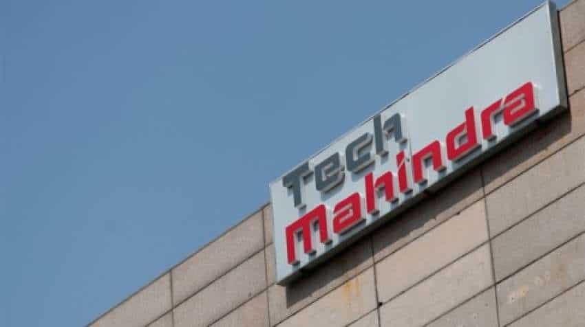 Tech Mahindra reports 40% YoY jump in Q1 profit to Rs 1353 cr, stock price ends up near 1%