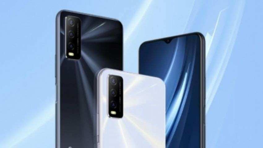 Vivo iQOO 8 Pro, iQOO 8 LAUNCH SOON: From FLAT DISPLAY to 120W fast charging - Check expected features &amp; specs