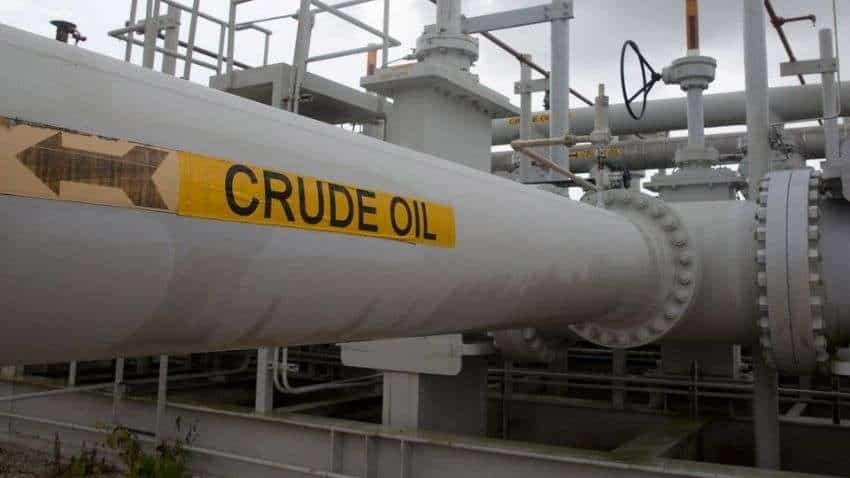 Crude oil futures dip on weak spot demand Crude oil futures dip on weak spot demand