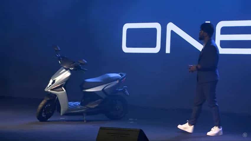 Ola S1 rival Simple One electric scooter LAUNCHED! Know PRICE and other key DETAILS before BOOKING e-scooter with 236 km RANGE