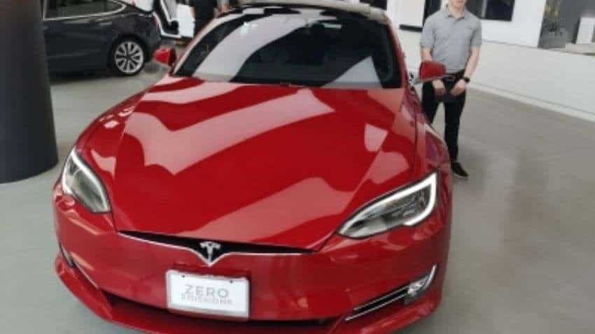 Tesla kereta