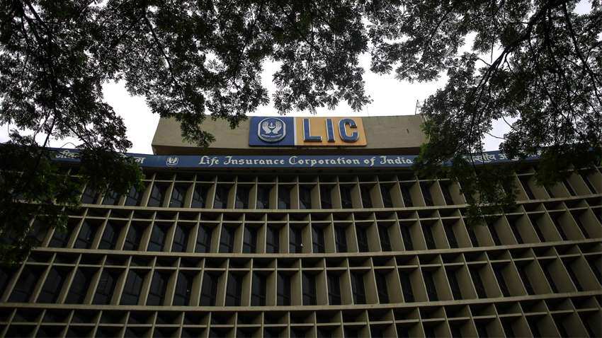 LIC IPO Latest News Update: FULL LIST of Merchant Bankers appointed by the government 