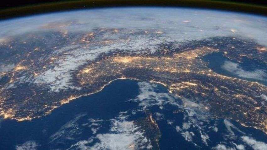 World Ozone Day 2021: Check THEME, BACKGROUND, SIGNIFICANCE and MORE - Find details here World Ozone Day 2021: Check THEME, BACKGROUND, SIGNIFICANCE and MORE - Find details here